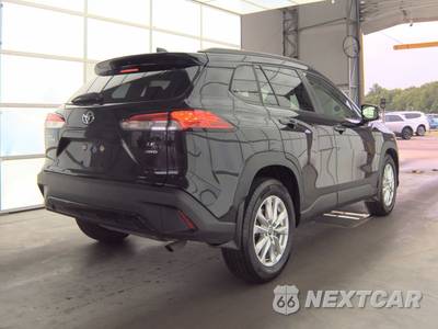 2023 Toyota Corolla Cross LE - zdjęcie 5 z 30 - miniatura