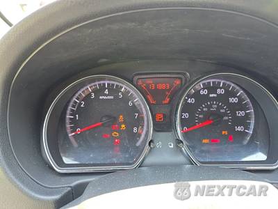2012 Nissan Versa 1.6 SV Sedan - zdjęcie 12 z 29 - miniatura