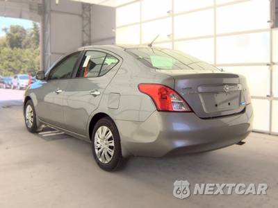 2012 Nissan Versa 1.6 SV Sedan - zdjęcie 6 z 29 - miniatura