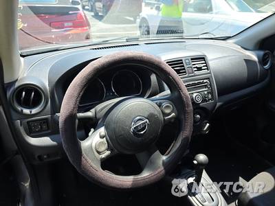 2012 Nissan Versa 1.6 SV Sedan - zdjęcie 11 z 29 - miniatura