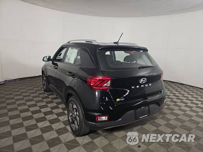 2025 Hyundai Venue SEL - zdjęcie 6 z 18 - miniatura