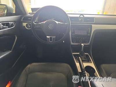 2013 Volkswagen Passat 2.5L SE - zdjęcie 8 z 23 - miniatura