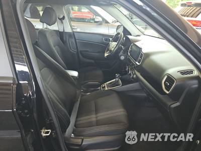 2021 Hyundai Venue SEL - zdjęcie 8 z 30 - miniatura