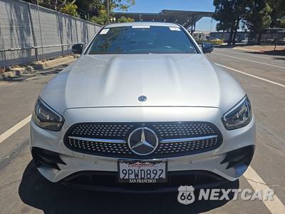 2021 Mercedes-Benz E 350 Sedan - zdjęcie 2 z 21 - miniatura