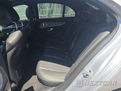 2021 Mercedes-Benz E 350 Sedan - zdjęcie 13 z 21 - miniatura