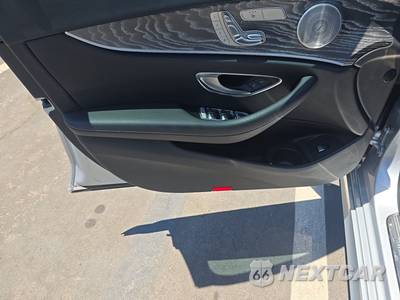 2021 Mercedes-Benz E 350 Sedan - zdjęcie 9 z 21 - miniatura