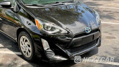 2016 Toyota Prius c One - zdjęcie 6 z 25 - miniatura