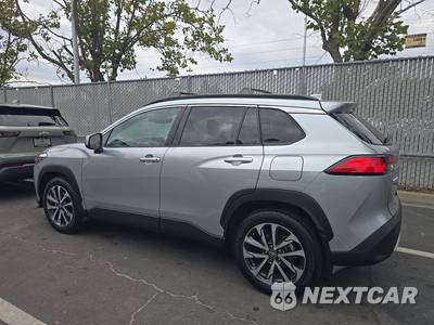2023 Toyota Corolla Cross XLE - zdjęcie 6 z 24 - miniatura