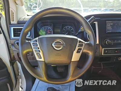 2017 Nissan TITAN S Crew Cab Short Bed - zdjęcie 10 z 18 - miniatura