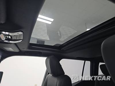 2025 Toyota Land Cruiser - zdjęcie 17 z 21 - miniatura