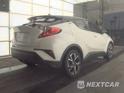 2020 Toyota C-HR XLE - zdjęcie 4 z 23 - miniatura