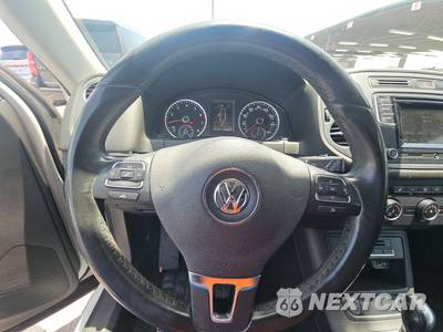 2016 Volkswagen Tiguan S - zdjęcie 10 z 25 - miniatura
