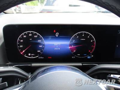 2025 Mercedes-Benz GLA 250 - zdjęcie 5 z 25 - miniatura