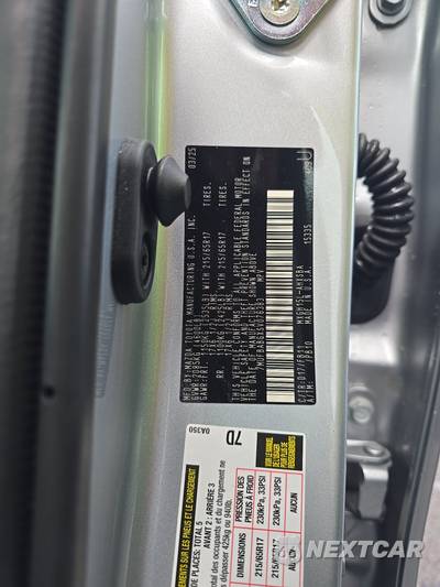 2025 Toyota Corolla Cross Hybrid SE - zdjęcie 14 z 19 - miniatura