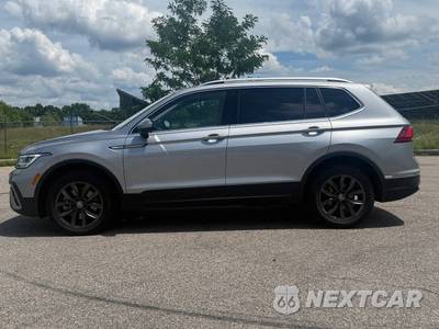 2023 Volkswagen Tiguan SE - zdjęcie 2 z 32 - miniatura