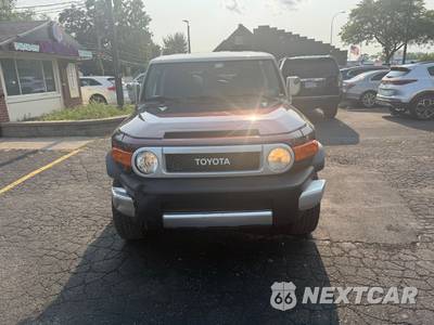 2007 Toyota FJ Cruiser w/Rear Doors