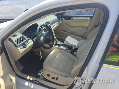 2012 Volkswagen Passat 2.5L SE w/Sunroof - zdjęcie 7 z 18 - miniatura