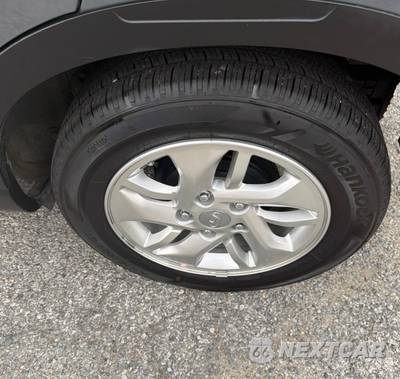 2026 Hyundai Venue SE - zdjęcie 13 z 40 - miniatura