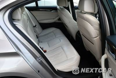 2017 BMW 5 Series Sedan 530i LUXURY LINE - zdjęcie 18 z 50 - miniatura