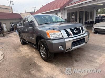 2014 Nissan TITAN PRO-4X Crew Cab Short Bed - zdjęcie 3 z 18 - miniatura