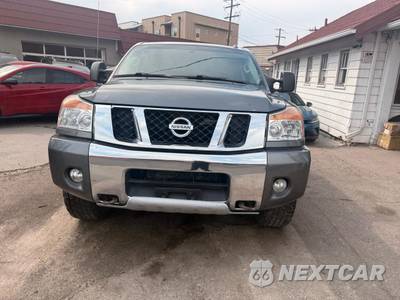 2014 Nissan TITAN PRO-4X Crew Cab Short Bed - zdjęcie 2 z 18 - miniatura