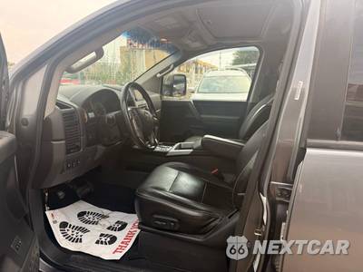 2014 Nissan TITAN PRO-4X Crew Cab Short Bed - zdjęcie 9 z 18 - miniatura