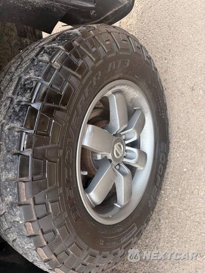 2014 Nissan TITAN PRO-4X Crew Cab Short Bed - zdjęcie 16 z 18 - miniatura