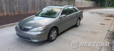 2005 Toyota Camry LE - zdjęcie 1 z 21 - miniatura