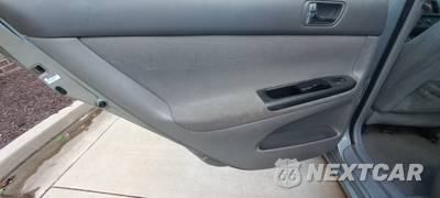 2005 Toyota Camry LE - zdjęcie 19 z 21 - miniatura
