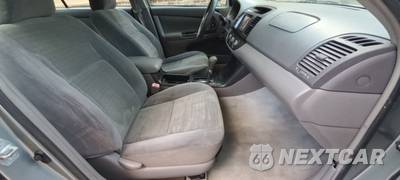 2005 Toyota Camry LE - zdjęcie 14 z 21 - miniatura