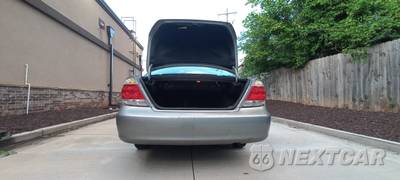 2005 Toyota Camry LE - zdjęcie 8 z 21 - miniatura