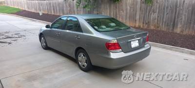 2005 Toyota Camry LE - zdjęcie 6 z 21 - miniatura