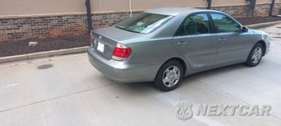 2005 Toyota Camry LE - zdjęcie 4 z 21 - miniatura