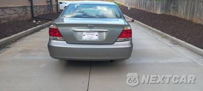 2005 Toyota Camry LE - zdjęcie 5 z 21 - miniatura