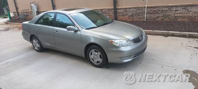 2005 Toyota Camry LE - zdjęcie 3 z 21 - miniatura