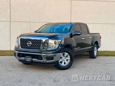 2018 Nissan TITAN SV Crew Cab Short Bed - zdjęcie 2 z 30 - miniatura