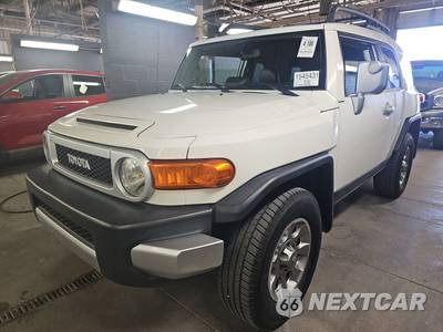 2013 Toyota FJ Cruiser w/Rear Doors