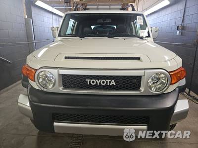 2013 Toyota FJ Cruiser w/Rear Doors - zdjęcie 2 z 26 - miniatura