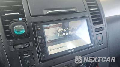 2009 Nissan Versa 1.8 S Hatchback - zdjęcie 29 z 39 - miniatura