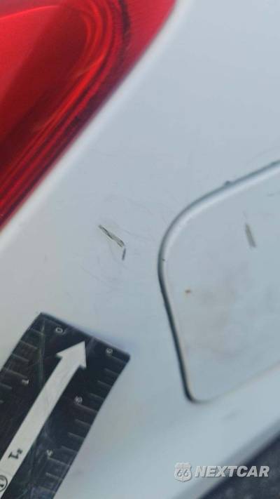 2009 Nissan Versa 1.8 S Hatchback - zdjęcie 25 z 39 - miniatura