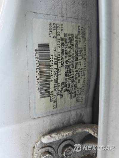 2009 Nissan Versa 1.8 S Hatchback - zdjęcie 14 z 39 - miniatura