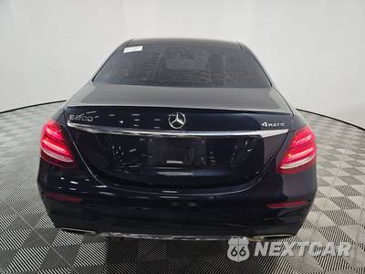 2018 Mercedes-Benz E 300 4MATIC Sedan - zdjęcie 5 z 28 - miniatura