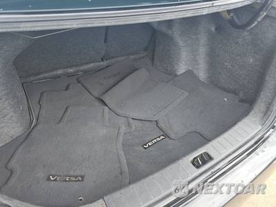2018 Nissan Versa Sedan SV - zdjęcie 17 z 33 - miniatura