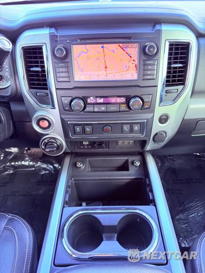 2019 Nissan TITAN PRO-4X Crew Cab Short Bed - zdjęcie 17 z 23 - miniatura