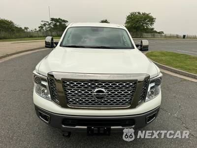 2019 Nissan TITAN XD Platinum Reserve Crew Cab Medium Bed - zdjęcie 2 z 51 - miniatura