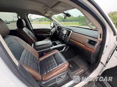 2019 Nissan TITAN XD Platinum Reserve Crew Cab Medium Bed - zdjęcie 28 z 51 - miniatura