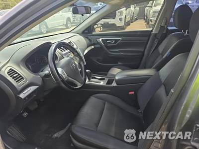 2016 Nissan Altima 2.5 SR - zdjęcie 13 z 22 - miniatura
