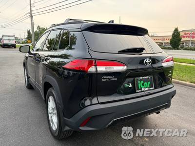 2022 Toyota Corolla Cross LE - zdjęcie 10 z 54 - miniatura