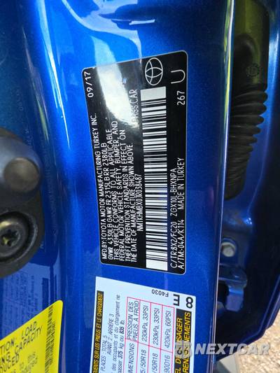 2018 Toyota C-HR XLE - zdjęcie 14 z 37 - miniatura