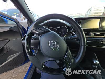 2018 Toyota C-HR XLE - zdjęcie 10 z 37 - miniatura